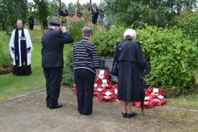 Veterans saluting the fallen
